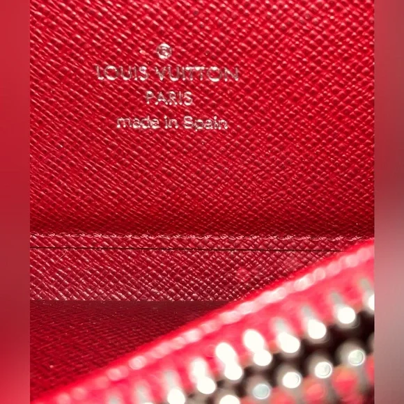 ✅AUTHENTIC LV RED WALLET LONG ZIP LOUIS VUITTON - Picture 4 of 10